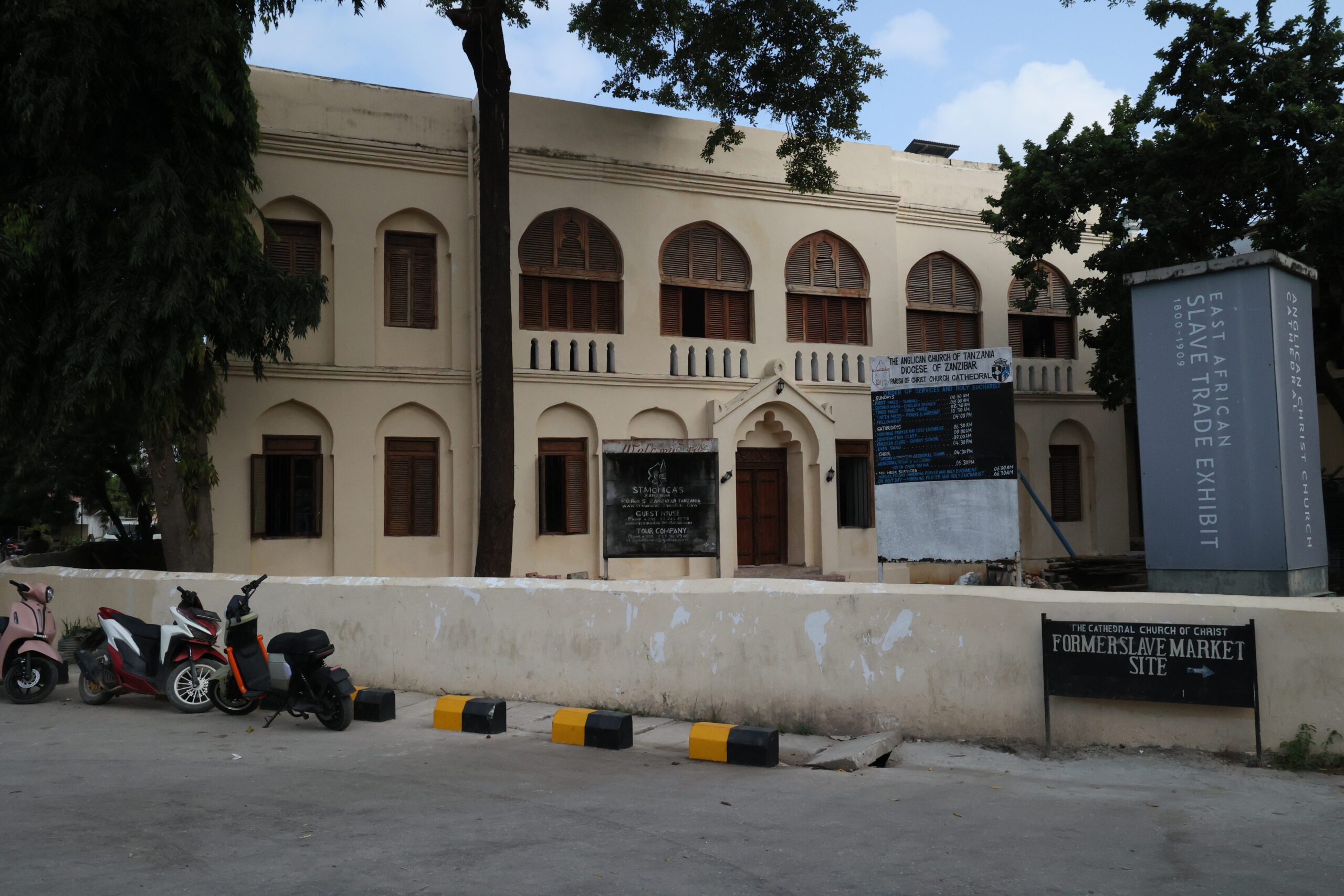 Zanzibar-Spice-Tour-Exhibit